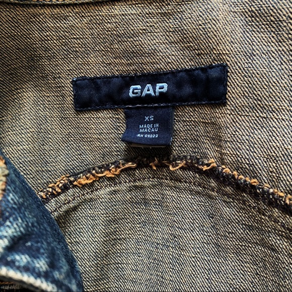 Gap classic vintage wash look jean jacket size XS - Picture 8 of 8